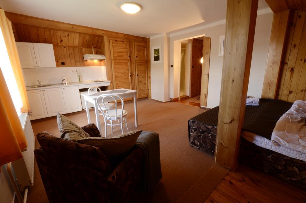 Pension Pod Morskym Okem Karlovice  Esterno foto
