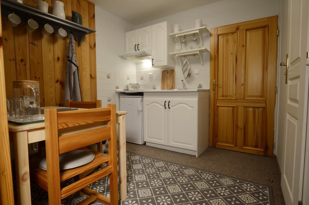 Pension Pod Morskym Okem Karlovice  Esterno foto