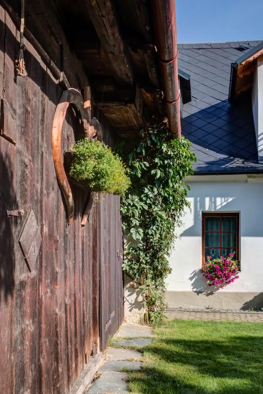Pension Pod Morskym Okem Karlovice  Esterno foto