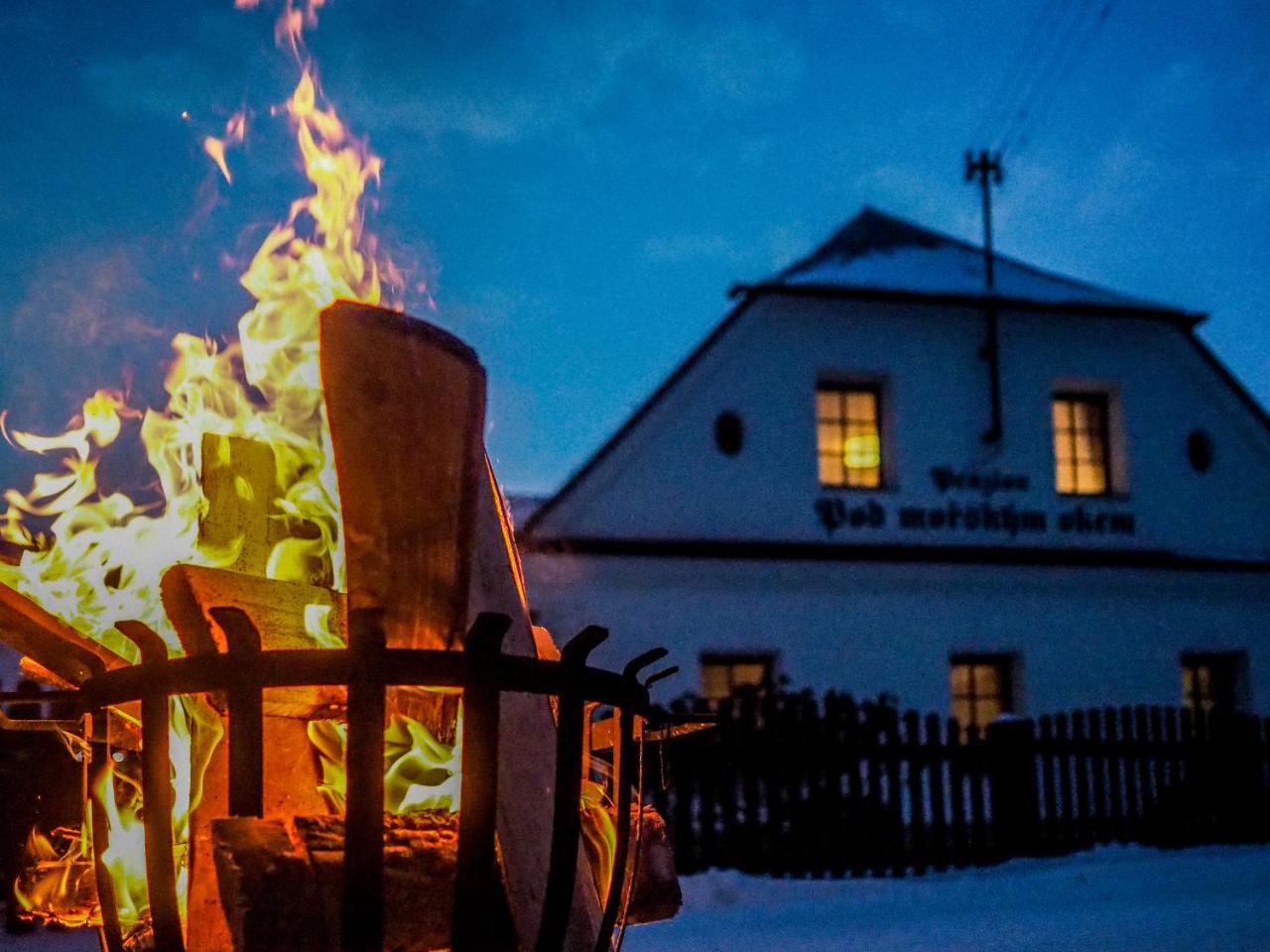 Pension Pod Morskym Okem Karlovice  Esterno foto